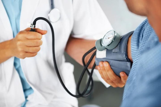 Spiruline et hypertension : un complément naturel pour la pression artérielle